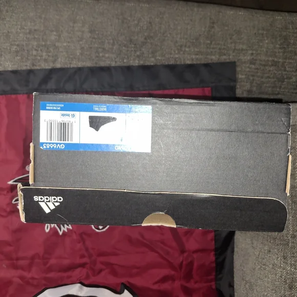 Adidas Men's High-Top Black Sneakers - Picture 4 of 4